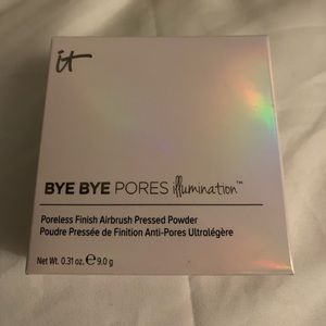 It cosmetics bye bye pores illuminating powder